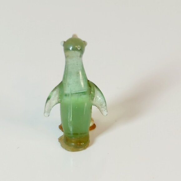 Vintage Worlds Tiniest Miniature Green Glass Penguin Figurine 3/4 Inches - Picture 3 of 6